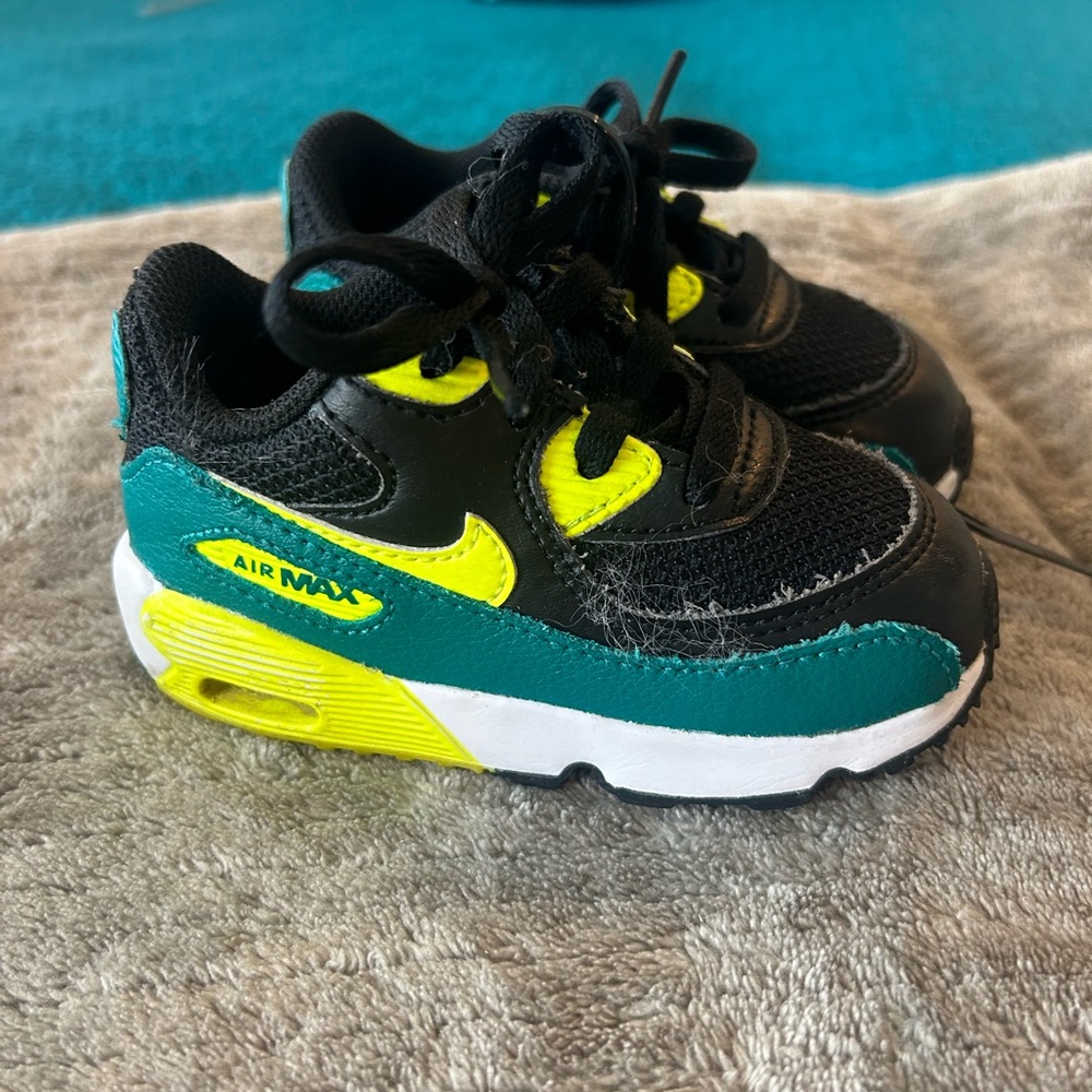 toddler nike air max size 6, black/teal/lime